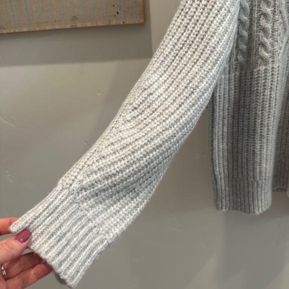 Soft Chunky Sweater - Picture 3 of 7